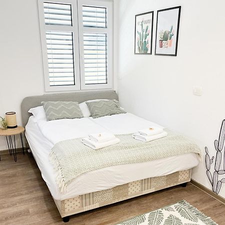Anita'S Studio Apartments Ljubljana Eksteriør bilde