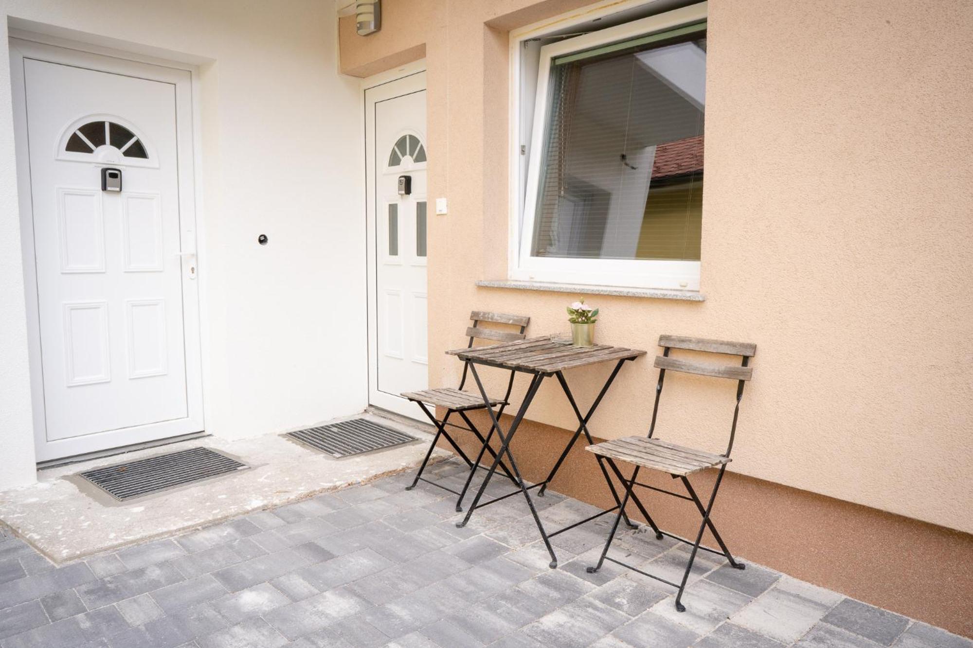 Anita'S Studio Apartments Ljubljana Eksteriør bilde