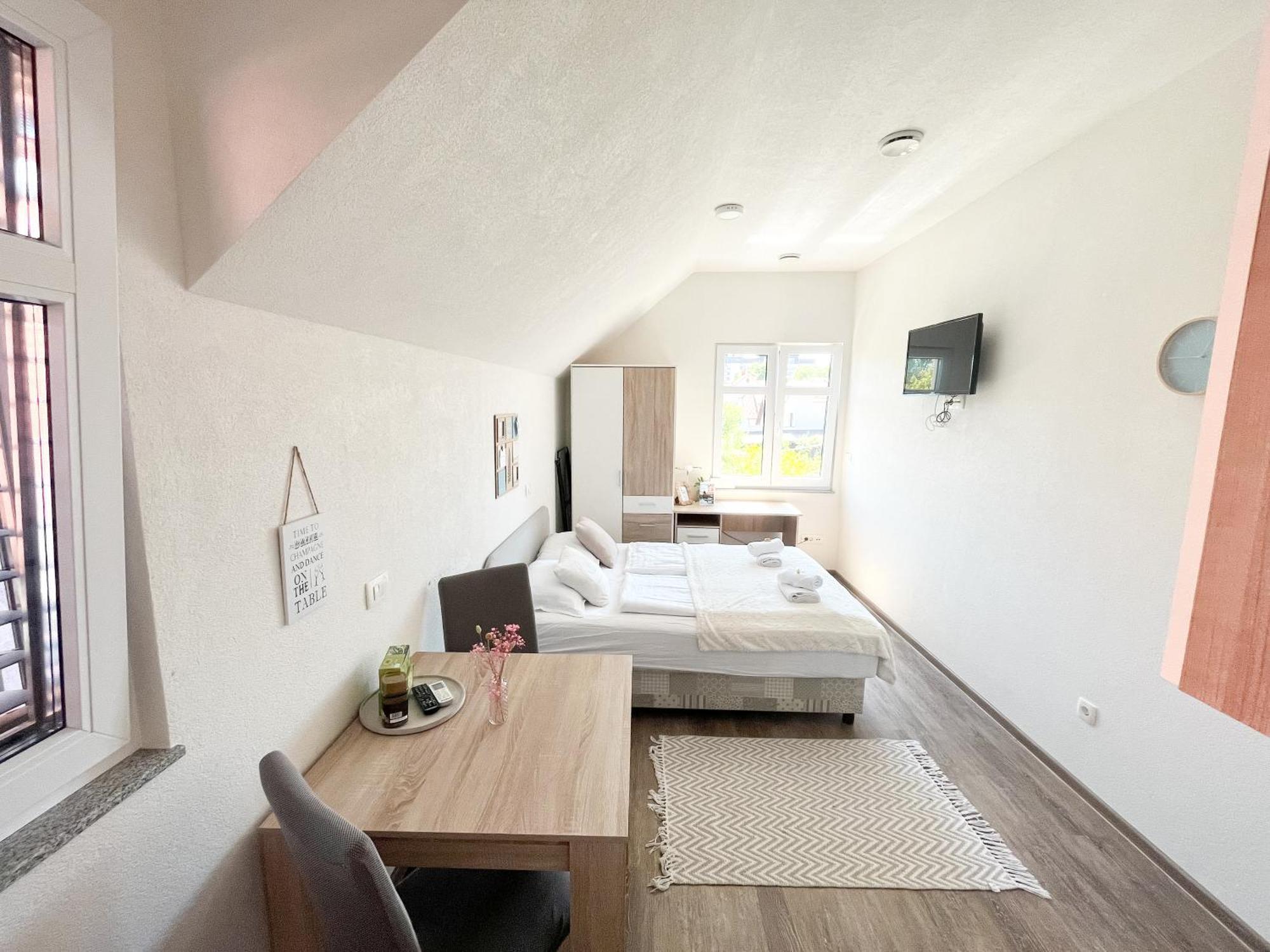 Anita'S Studio Apartments Ljubljana Eksteriør bilde