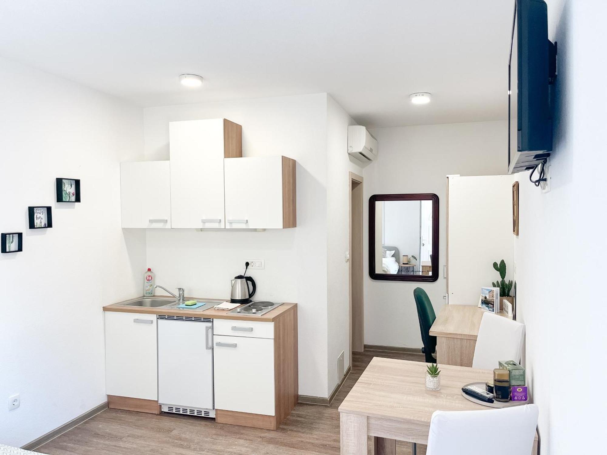 Anita'S Studio Apartments Ljubljana Eksteriør bilde